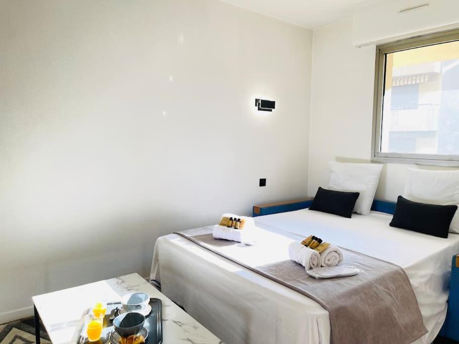Le Chevrefeuille - Easystay83 Saint-Raphaël Exterior foto